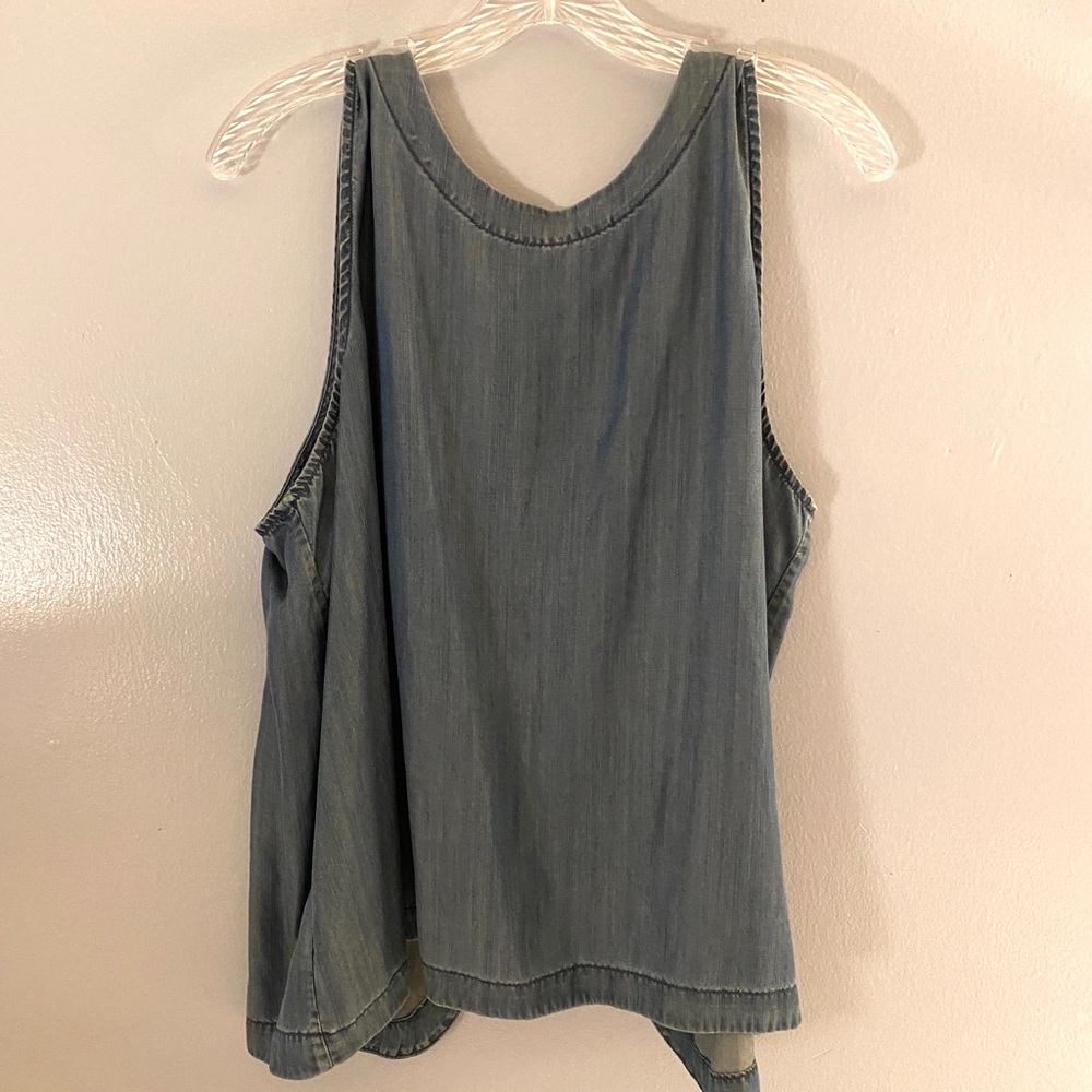 GAP Tank Top